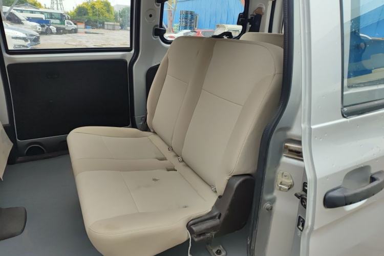 Used Wuling Hongguang V 2022 1.5L Jingqu Version Hydraulic Power Steering LAR Left Rear Seat