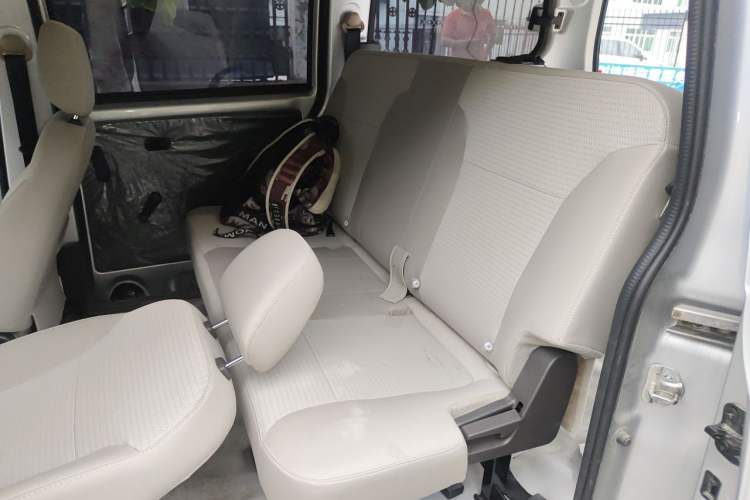Used Wuling Hongguang V 2022 1.5L Jingqu Edition Electric-Assist LAR Left Rear Seat
