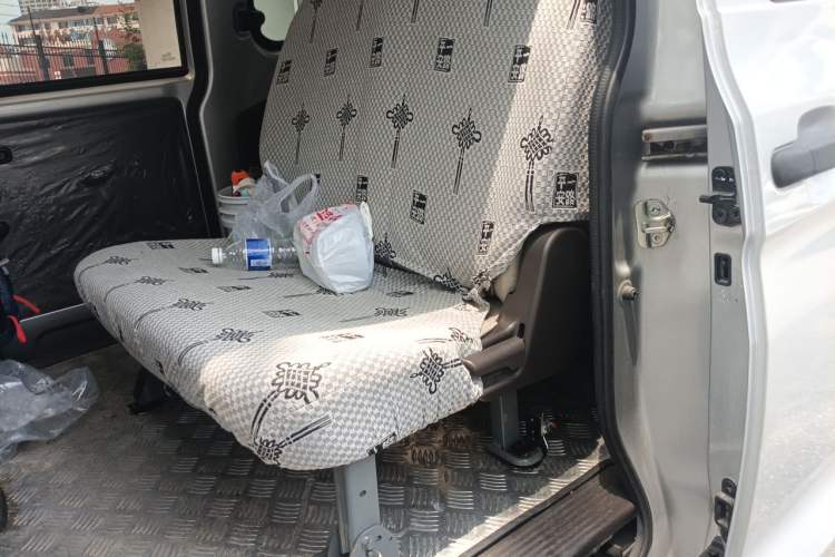 Used Wuling Hongguang V 2022 1.5L Jingqu Edition Electric-Assist LAR Left Rear Seat