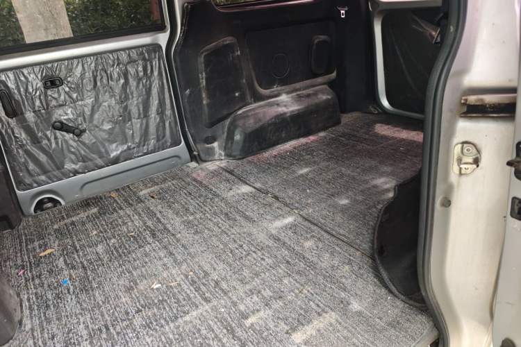 Used Wuling Hongguang V 2022 1.5L Jingqu Version Hydraulic Power Steering LAR Left Rear Seat