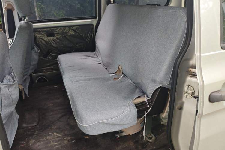 Used Wuling Hongguang V 2022 1.5L Jingqu Version Hydraulic Power Steering LAR Left Rear Seat