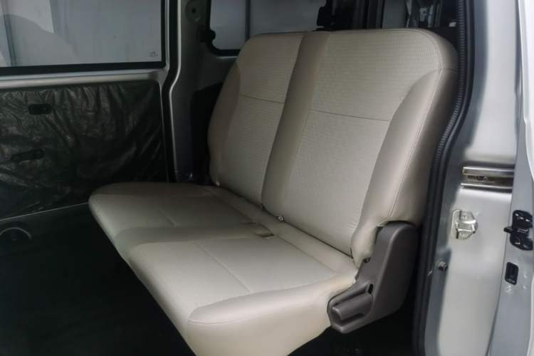 Used Wuling Hongguang V 2022 1.5L Jingqu Edition Electric-Assist LAR Left Rear Seat