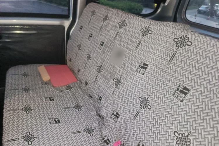 Used Wuling Hongguang V 2022 1.5L Jingqu Version Hydraulic Power Steering LAR Left Rear Seat