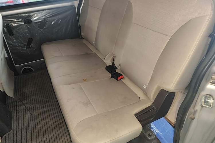 Used Wuling Hongguang V 2022 1.5L Jingqu Version Hydraulic Power Steering LAR Left Rear Seat