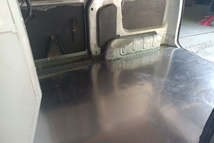 Used Wuling Hongguang V 2022 1.5L Jingqu Edition Enclosed-Window Vehicle with Hydraulic Power Steering LAR Left Rear Seat