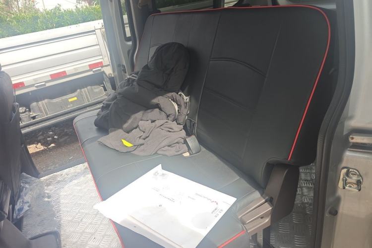 Used Wuling Hongguang V 2022 1.5L Jingqu Edition Electric-Assist LAR Left Rear Seat
