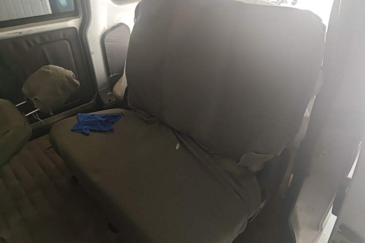 Used Wuling Hongguang V 2022 1.5L Jingqu Version Hydraulic Power Steering LAR Left Rear Seat