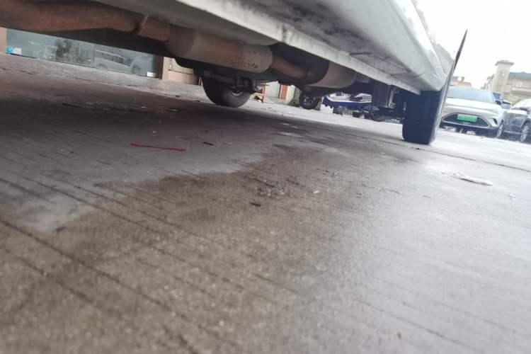 Used Wuling Hongguang V 2022 1.5L Jingqu Version Hydraulic Power Steering LAR Left Side Sill