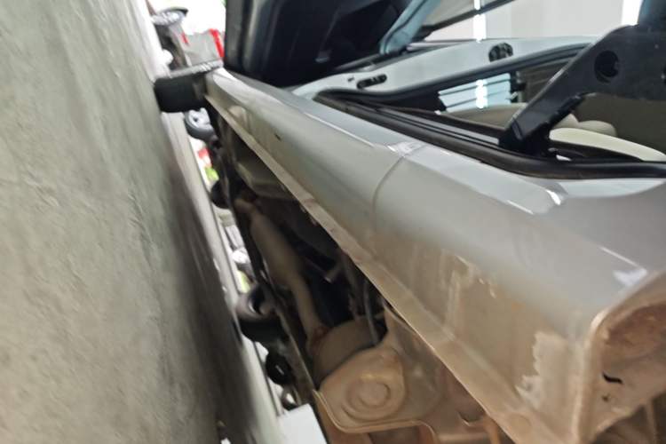 Used Wuling Hongguang V 2022 1.5L Jingqu Version Hydraulic Power Steering LAR Left Side Sill