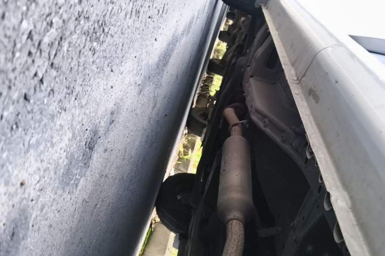 Used Wuling Hongguang V 2022 1.5L Jingqu Edition Electric-Assist LAR Left Side Sill
