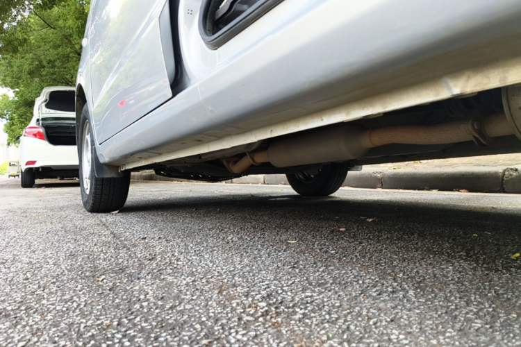 Used Wuling Hongguang V 2022 1.5L Enjoy Edition Electric-Powered LAR Left Side Sill