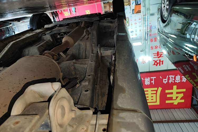 Used Wuling Hongguang V 2022 1.5L Jingqu Version Hydraulic Power Steering LAR Left Side Sill