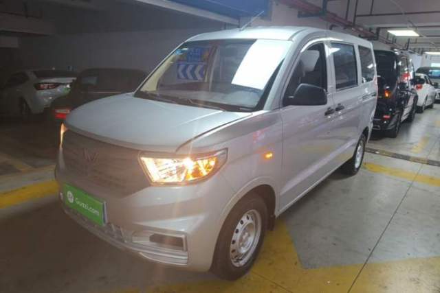 Used Wuling Hongguang V 2022 1.5L Jingqu Version Hydraulic Power Steering LAR