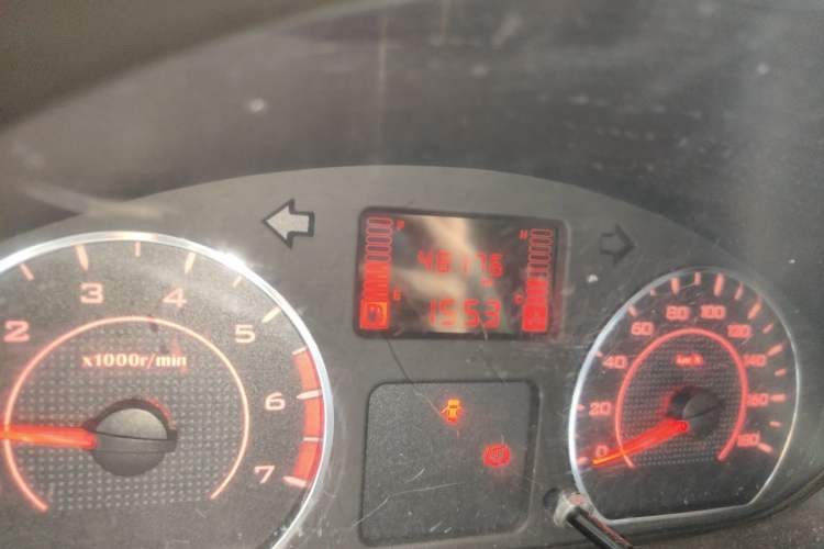 Used Wuling Hongguang V 2022 1.5L Enjoy Edition Electric-Powered LAR Odometer Close Up