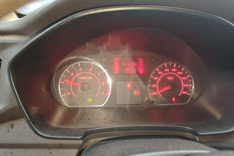 Used Wuling Hongguang V 2022 1.5L Jingqu Version Hydraulic Power Steering LAR Odometer Close Up