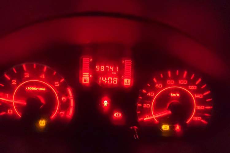 Used Wuling Hongguang V 2022 1.5L Jingqu Edition Electric-Assist LAR Odometer Close Up