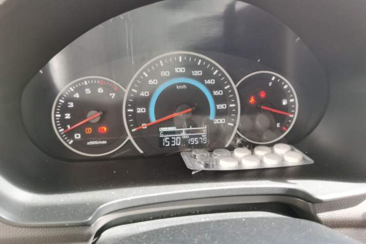 Used Wuling Hongguang V 2022 1.5L Enjoy Edition Electric-Powered LAR Odometer Close Up