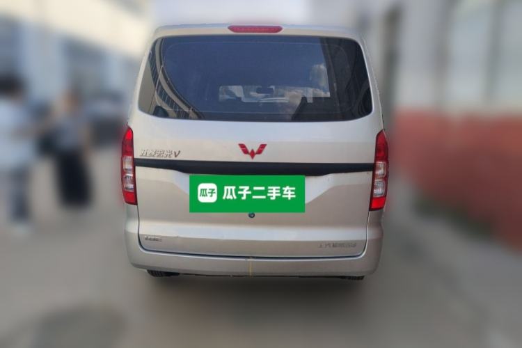 Used Wuling Hongguang V 2022 1.5L Jingqu Version Hydraulic Power Steering LAR Rear