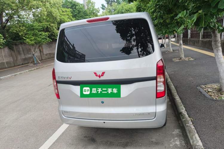 Used Wuling Hongguang V 2022 1.5L Jingqu Edition Electric-Assist LAR Rear