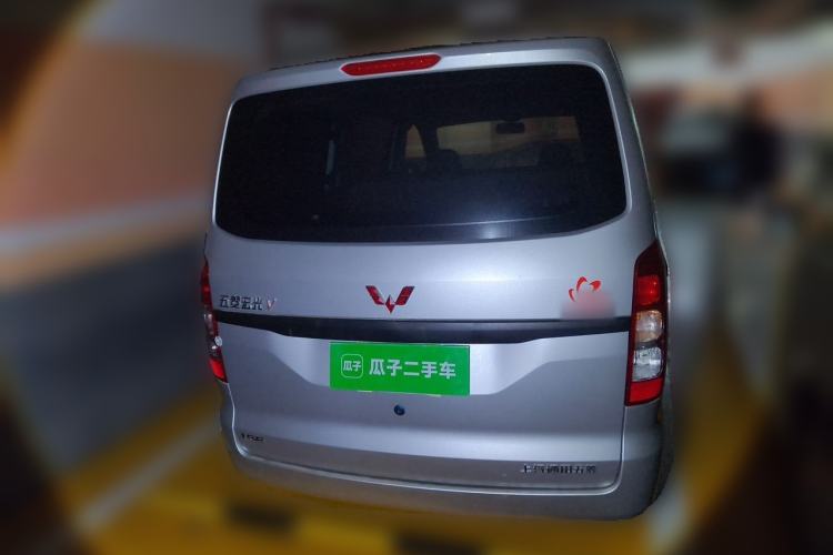 Used Wuling Hongguang V 2022 1.5L Jingqu Version Hydraulic Power Steering LAR Rear
