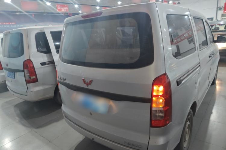 Used Wuling Hongguang V 2022 1.5L Jingqu Version Hydraulic Power Steering LAR Rear