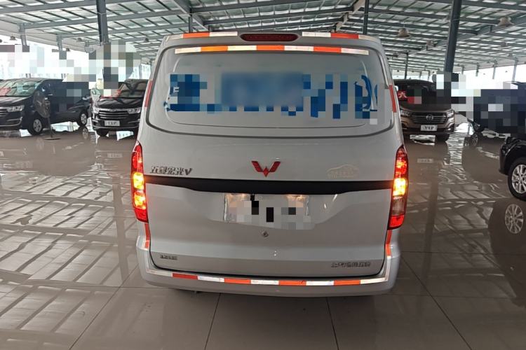 Used Wuling Hongguang V 2022 1.5L Jingqu Edition Enclosed-Window Vehicle with Electric Power Steering LAR Rear