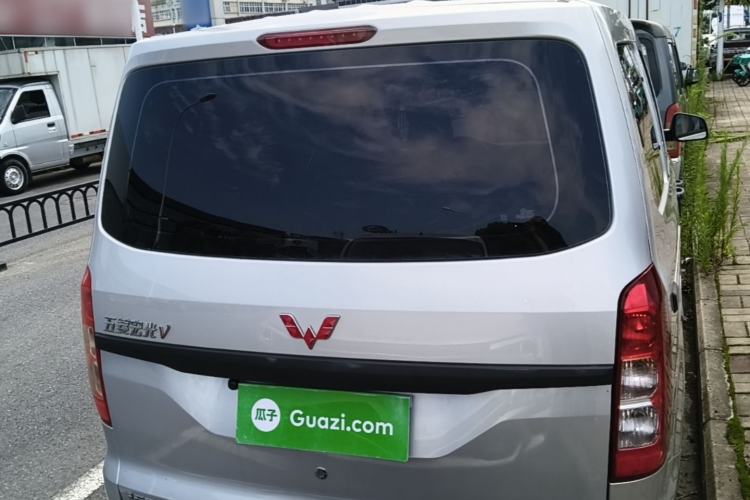 Used Wuling Hongguang V 2022 1.5L Jingqu Edition Electric-Assist LAR Rear