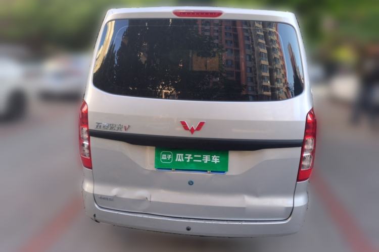 Used Wuling Hongguang V 2022 1.5L Jingqu Version Hydraulic Power Steering LAR Rear