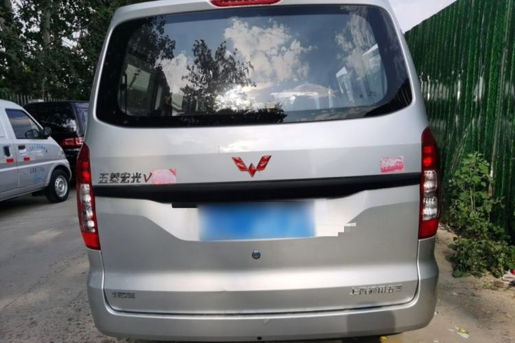 Used Wuling Hongguang V 2022 1.5L Jingqu Version Hydraulic Power Steering LAR Rear