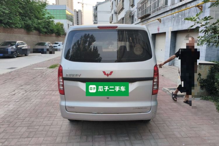Used Wuling Hongguang V 2022 1.5L Jingqu Version Hydraulic Power Steering LAR Rear