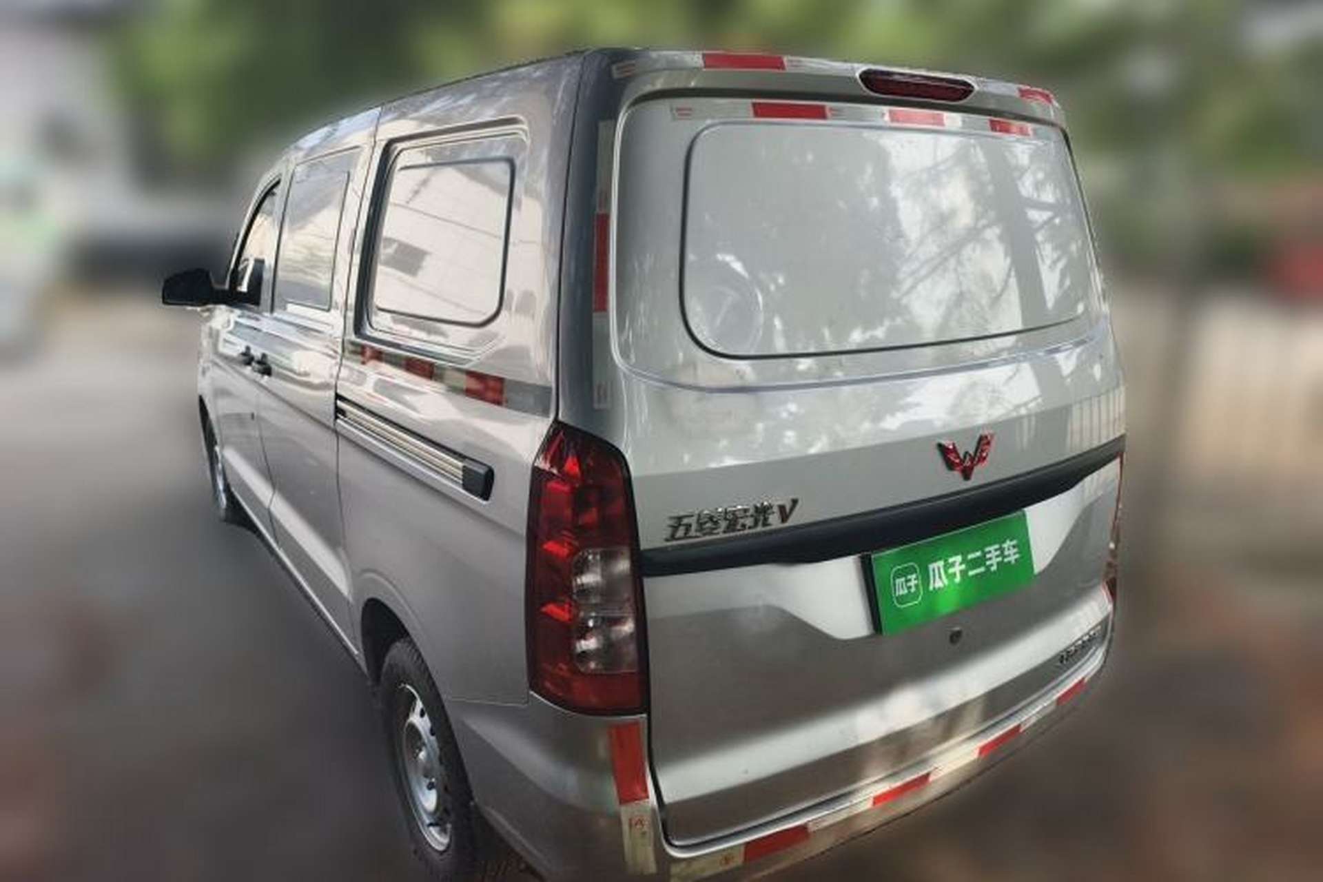 Used Wuling Hongguang V 2022 1.5L Jingqu Edition Enclosed-Window Vehicle with Electric Power Steering LAR Rear Left 45 Deg