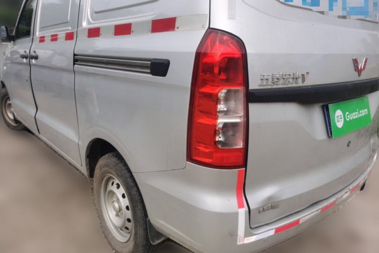 Used Wuling Hongguang V 2022 1.5L Jingqu Edition Enclosed-Window Vehicle with Hydraulic Power Steering LAR Rear Left 45 Deg