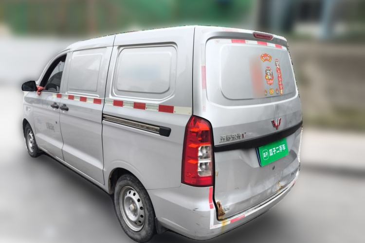 Used Wuling Hongguang V 2022 1.5L Jingqu Edition Enclosed-Window Vehicle with Hydraulic Power Steering LAR Rear Left 45 Deg