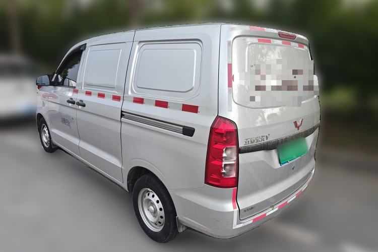 Used Wuling Hongguang V 2022 1.5L Jingqu Edition Enclosed-Window Vehicle with Hydraulic Power Steering LAR Rear Left 45 Deg