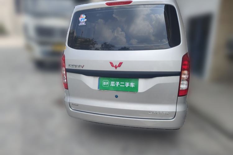 Used Wuling Hongguang V 2022 1.5L Jingqu Edition Electric-Assist LAR Rear