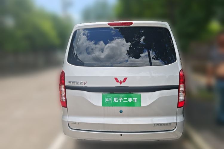 Used Wuling Hongguang V 2022 1.5L Jingqu Edition Electric-Assist LAR Rear