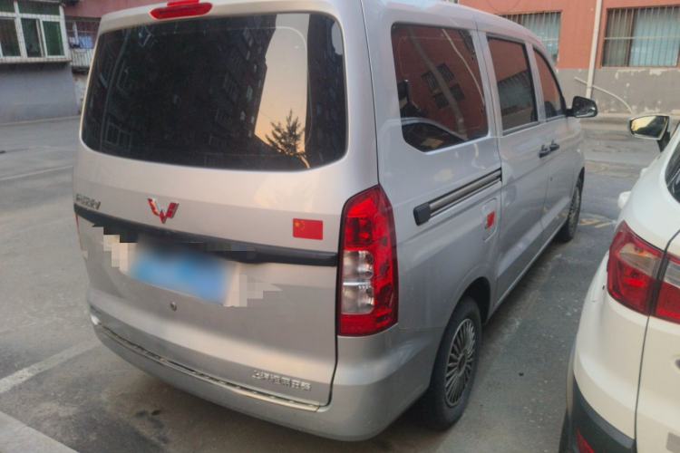 Used Wuling Hongguang V 2022 1.5L Jingqu Edition Electric-Assist LAR Rear Right 45 Deg