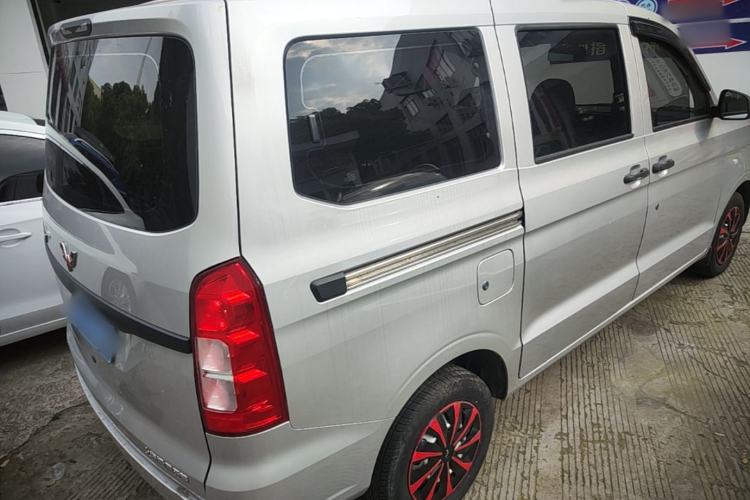 Used Wuling Hongguang V 2022 1.5L Jingqu Edition Electric-Assist LAR Rear Right 45 Deg