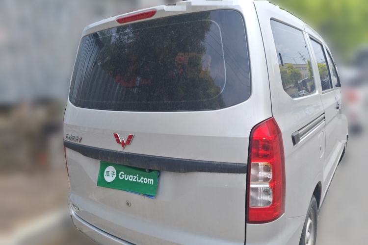 Used Wuling Hongguang V 2022 1.5L Jingqu Version Hydraulic Power Steering LAR Rear Right 45 Deg