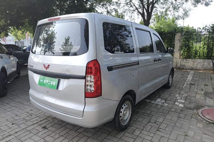 Used Wuling Hongguang V 2022 1.5L Jingqu Version Hydraulic Power Steering LAR Rear Right 45 Deg