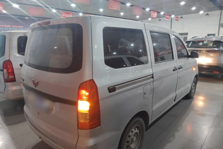 Used Wuling Hongguang V 2022 1.5L Jingqu Version Hydraulic Power Steering LAR Rear Right 45 Deg