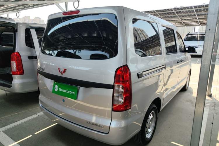 Used Wuling Hongguang V 2022 1.5L Jingqu Edition Electric-Assist LAR Rear Right 45 Deg