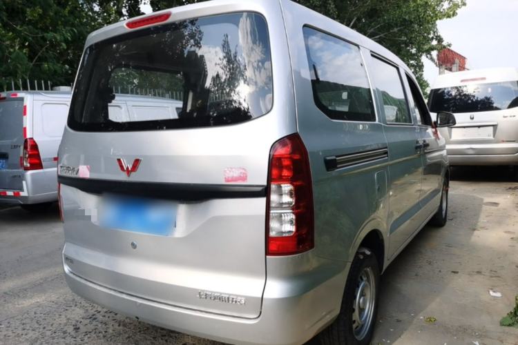 Used Wuling Hongguang V 2022 1.5L Jingqu Version Hydraulic Power Steering LAR Rear Right 45 Deg