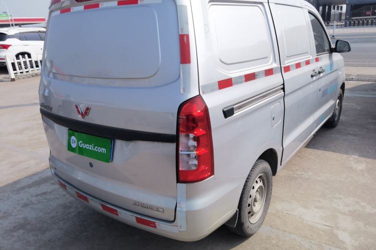Used Wuling Hongguang V 2022 1.5L Jingqu Edition Enclosed-Window Vehicle with Electric Power Steering LAR Rear Right 45 Deg