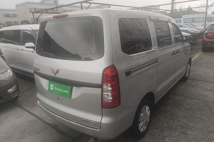 Used Wuling Hongguang V 2022 1.5L Jingqu Edition Electric-Assist LAR Rear Right 45 Deg