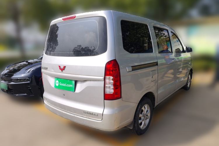 Used Wuling Hongguang V 2022 1.5L Jingqu Version Hydraulic Power Steering LAR Rear Right 45 Deg