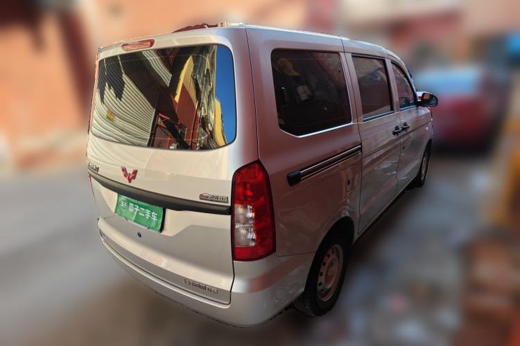 Used Wuling Hongguang V 2022 1.5L Jingqu Edition Electric-Assist LAR Rear Right 45 Deg