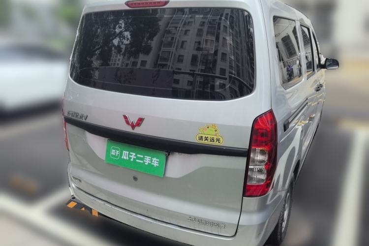 Used Wuling Hongguang V 2022 1.5L Jingqu Version Hydraulic Power Steering LAR Rear Right 45 Deg
