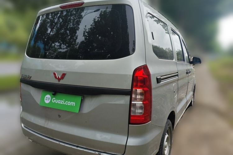 Used Wuling Hongguang V 2022 1.5L Jingqu Version Hydraulic Power Steering LAR Rear Right 45 Deg