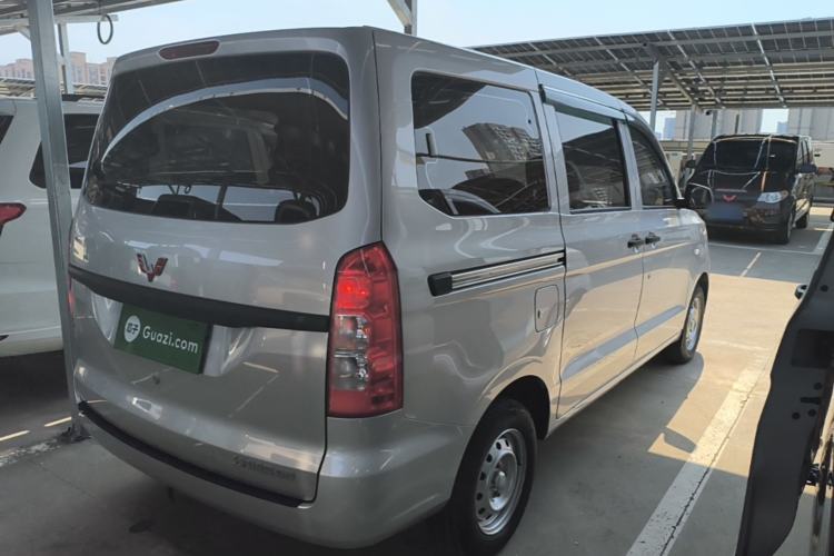 Used Wuling Hongguang V 2022 1.5L Jingqu Version Hydraulic Power Steering LAR Rear Right 45 Deg